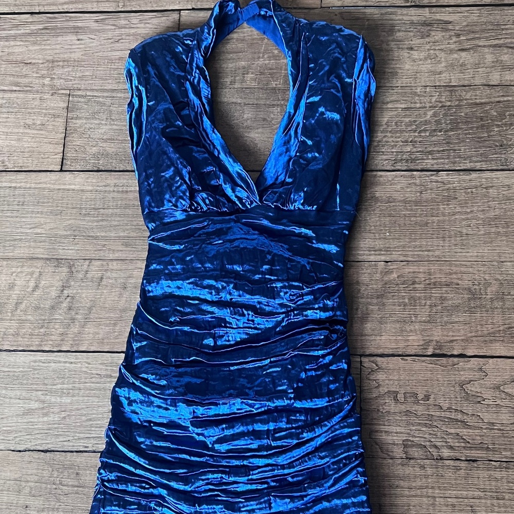 Nicole Miller blue shimmer formal mid length dress